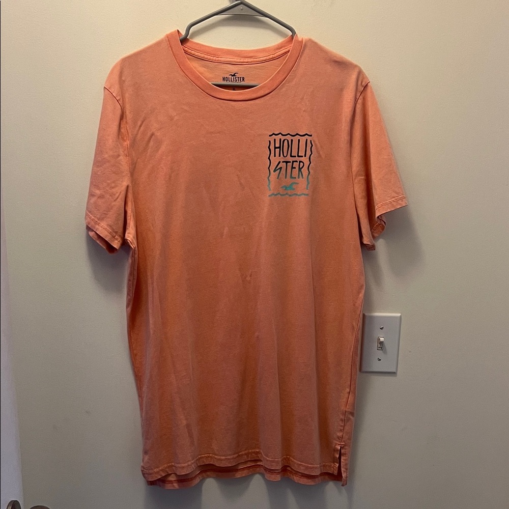 Hollister Coral Short Sleeve Graphic Teensize XL